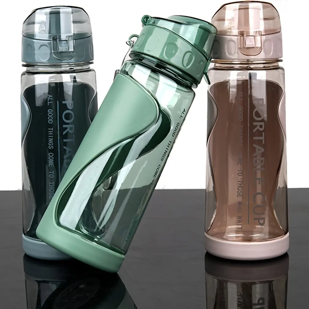 Fábrica al por mayor logotipo personalizado estudiante niños 570ml botella de agua deportiva de plástico para gimnasio publicidad regalos niños