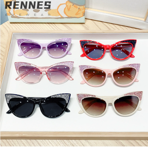 Gafas de sol infantiles con forma de ojo de gato para exteriores, con cristales cóncavos brillantes de colores dulces, ideales para bebés y uso urbano. - Product Image 1