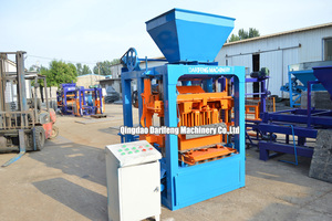 Machine semi-automatique QT4-26 pour la fabrication de briques creuses, pleines, en béton, de <span class=keywords><strong>pavés</strong></span> et de blocs de pavage autobloquants - Product Image 4