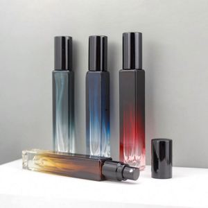 Flacons de parfum de voyage carrés de luxe personnalisés de 10 ml en verre, vides, rechargeables, avec pulvérisateur à brume fine, excellente étanchéité, sérigraphiés - Product Image 2