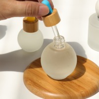 Botol Tetes Kaca Frosted Terpopuler 2026 dengan Tutup Kayu untuk Minyak Esensial Custom