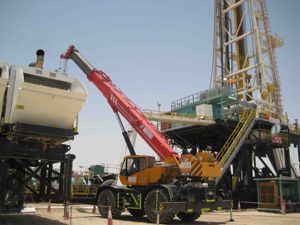 Grue tout-terrain SRC900T de 90 tonnes de capacité de levage - Product Image 4