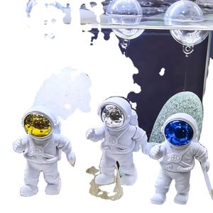 Ornements de Réservoir de Poissons Astronaute <span class=keywords><strong>Suspendu</strong></span> en Plastique Eau Flottant Micro Paysage <span class=keywords><strong>Aquarium</strong></span> Décorations Accessoires - Product Image 3