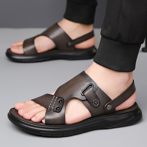 รองเท้าแตะหนังแบบเปิดนิ้วเท้าสำหรับผู้ชาย พื้นหนา รองเท้าลำลองชายหาด สวมใส่สบาย สีพื้น สีน้ำตาล สีเทา สีดำ 2311 - Product Image 3