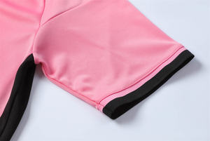 ชุดเสื้อฟุตบอลสำหรับผู้ชายชุดเสื้อฟุตบอลตาข่ายสีชมพูสีดำพร้อมบริการ OEM พิมพ์ดิจิตอล - Product Image 3