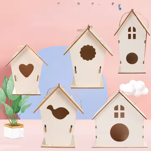 Maison en bois graffiti <span class=keywords><strong>nid</strong></span> <span class=keywords><strong>d</strong></span>'oiseau en bois assemblé pendentif de noël <span class=keywords><strong>nid</strong></span> <span class=keywords><strong>d</strong></span>'oiseau en bois <span class=keywords><strong>d</strong></span>écoration de maison personnalisable - Product Image 1