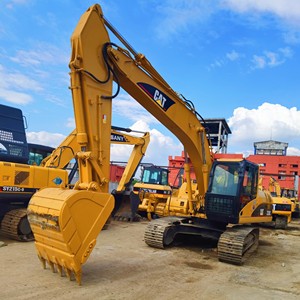 รถขุดตีนตะขาบ Caterpillar 320C มือสอง น้ำหนัก 20 ตัน นำเข้าจากญี่ปุ่น มีสินค้าในสต็อก พร้อมจัดส่งสำหรับงานก่อสร้าง - Product Image 6