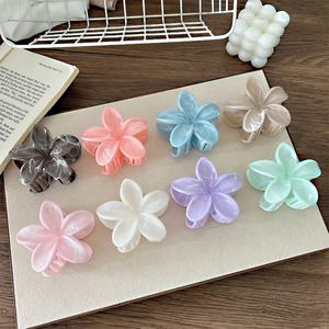 مشبك شعر على شكل زهرة جميلة بتصميم رخامي للنساء والفتيات، إكسسوار شعر عصري على شكل فك القرش - Product Image 2