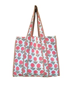Bolso Tote de Hombro Acolchado de Algodón Blanco para Primavera, Ecológico, Hecho a Mano, con Cierre de Cremallera y Patrón Estampado - Product Image 1