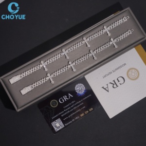สร้อยคอเงินชุบทอง 18K แบบ Cuban Chain  วิบวับ ทนทานต่อการเปลี่ยนสี พร้อมจี้รูปกางเขนประดับเพชรโมอิสซาไนต์  สร้อยข้อมือแบบโซ่  เครื่องประดับฮิปฮอปสำหรับทุกเพศ - Product Image 4