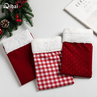 Qibai Nouveau Sac à parfum en tissu rouge à motifs floraux pour Noël, emballage en tissu pour bouquet de pommes et de fraises