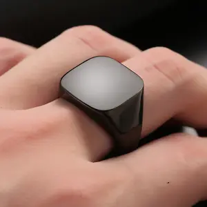20毫米黑色光泽方形不锈钢戒指可定制图标时尚男士邮票戒指