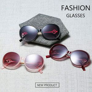 Gafas de Sol Ovaladas Vintage de Moda 2020 con Logotipo Personalizado, Gafas de Sol de Ojo de Gato Rojas UV400 para Mujer - Product Image 6