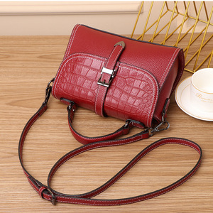 Luxury <strong>Croc</strong>-Embossed Leather Tote - Premium Structured Handbag with Top Handle &amp; Adjustable Shoulder <strong>Strap</strong> - Product Image 3