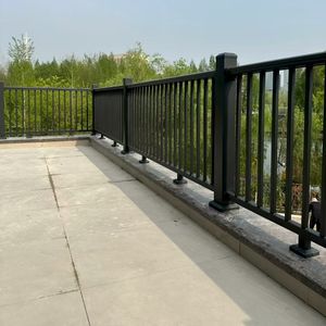 Clôture de <span class=keywords><strong>jardin</strong></span> en métal de haute qualité Clôture en tube vertical en aluminium Clôture de balcon et de bordure de cour - Product Image 6