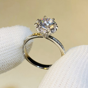 Anello nuziale scintillante a forma di girasole per donna, elegante gioiello da dito alla moda - Product Image 5