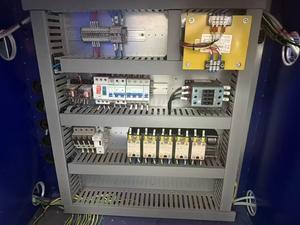 เครื่องฉีดพลาสติกไฮบริดแนวนอน Haitian 320 ตัน รุ่น MA3200III มือสองคุณภาพพรีเมียม พร้อมมอเตอร์ PLC ปั๊มสกรู และชุดเกียร์ - อายุการใช้งานยาวนาน - Product Image 6