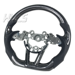 Volante de Fibra de Carbono Cubierto con Cuero Perforado para <span class=keywords><strong>Mazda</strong></span> <span class=keywords><strong>3</strong></span> <span class=keywords><strong>MX5</strong></span> <span class=keywords><strong>3</strong></span> Axela 2017 2018 <span class=keywords><strong>2019</strong></span> Accesorios Interiores Personalizados para Automóvil - Product Image 3
