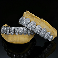 Grillz Hip Hop personnalisés faits à la main en argent sterling 925 avec moissanite VVS de différentes tailles, style Buss Down