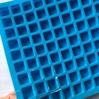OEM/ODM Vente en gros de gadgets de cuisine petits moules à glaçons 160 grilles bac à glaçons en silicone de qualité alimentaire
