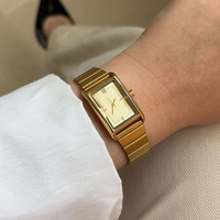 Jam Tangan Wanita Fashion Vintage Persegi Mewah Ringan Kuarsa Tali Baja Tahan Karat Kaca Dial Kecil Sederhana Elegan untuk Wanita
