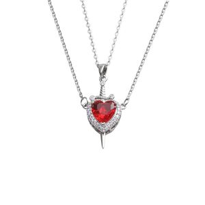 Collier de couple avec pendentif épée cœur en zircon rouge, chaîne de clavicule en acier titane, collier en acier inoxydable, cadeau pour la Saint-Valentin - Product Image 5