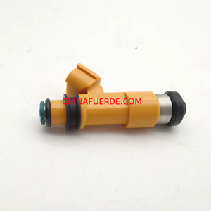 Inyector de combustible Suzuki 15710-61J00 gasolina para APV Jimny Swift Vitara - Product Image 1