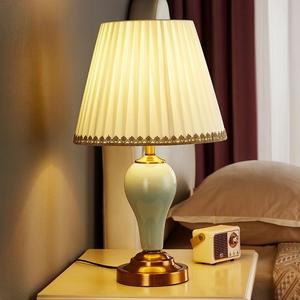 Lámpara de Mesa Moderna de Estilo Europeo Minimalista con Control Remoto, Lámpara de Noche de Cerámica de Lujo de Estilo Nórdico para Dormitorio o Sala de Estar - Product Image 5