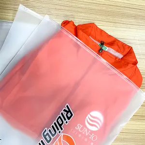 Çevre dostu özel Logo giyim giysi için paket ambalaj plastik fermuarlı çantalar baskılı mat buzlu çanta Pvc Zip kilit çanta