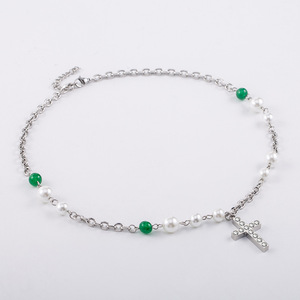 Collier pendentif croix Yunnique en acier inoxydable avec perle et agate verte sertie pavé, bijoux décontractés - Product Image 1