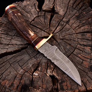 Couteau de chasse professionnel en acier Damas avec manche en bois naturel, outil de coupe durable pour l'extérieur, couteau de chasse de luxe en acier Damas - Product Image 5