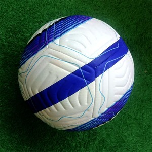 Ballons <span class=keywords><strong>de</strong></span> football <span class=keywords><strong>de</strong></span> haute qualité, design personnalisé, cuir PU premium, finition brillante, respectueux <span class=keywords><strong>de</strong></span> l'environnement, taille 5, vessie en caoutchouc thermocollé - Product Image 4