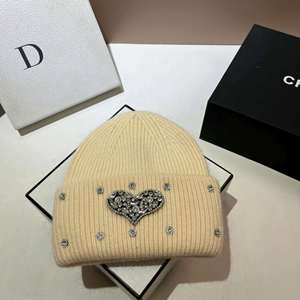 Gorros de Invierno para Mujer al por Mayor de Alta Calidad, Gorro de Punto con Pedrería Brillante y Pelo de Conejo - Product Image 4