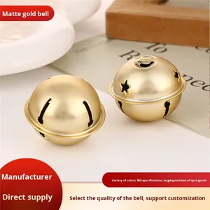 Cloches <span class=keywords><strong>de</strong></span> Noël rondes multi-spécifications en fer doré mat et argenté pour arbre <span class=keywords><strong>de</strong></span> Noël et collier d'animal <span class=keywords><strong>de</strong></span> compagnie - Product Image 3