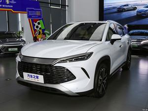 2025 Song Plus DM-i dispose d'un écran tactile rotatif de 15.6 pouces avec une connectivité et une navigation intelligentes à commande vocale - Product Image 4