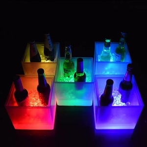 Seau à glace carré à double paroi de 3,5 litres avec LED, logo personnalisable, seau à <span class=keywords><strong>champagne</strong></span> de haute qualité pour bar - Product Image 3