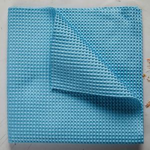 Paño de Limpieza para Autos de Microfibra Personalizado, Grueso, Tipo Waffle, de Felpa Coral, con Trenzado - Product Image 4