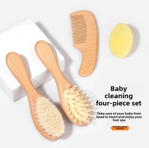 Vente en gros en usine Ensemble de brosses de bain en bois de hêtre doux Peigne à shampooing pour bébé Brosse à cheveux en <span class=keywords><strong>laine</strong></span> Paddle Élimination des pellicules Massage Soins des cheveux - Product Image 3