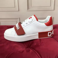 Chaussures de luxe 2026 pour hommes et femmes, baskets en cuir blanc avec embout en caoutchouc, coupe basse, doublure en peau de mouton, respirantes pour l'été