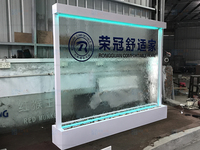 Fontaine d'eau intérieure personnalisée avec logo d'entreprise, design contemporain, mur d'eau en verre pour restaurant et centre commercial