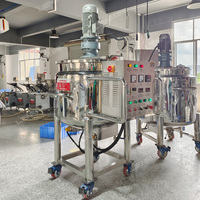 Réservoir de mélange liquide d'usine avec chaleur et crème d'agitateur faisant la machine mélangeur de savon liquide sous vide pour la production cosmétique