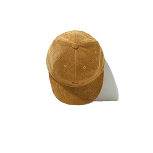 หมวกแก๊ปทรงแบนแบบไม่มีโครง ผ้าคอร์ดูรอย ติดกระดุม สายหนังแบบ OEM - Product Image 3