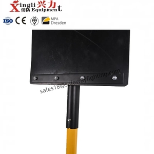 スチールスクープ1.5 mアッシュウッドハンドル難燃性ゴムバットベーシックファイヤースワッター長方形 - Product Image 3