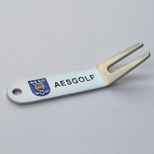 Nhà Máy Nhỏ Sắt Cổ Tùy Chỉnh Golf Divot Công Cụ Với Biểu Tượng Tùy Chỉnh Kết Cấu Cổ Điển Golf Pitch Ngã Ba - Product Image 3