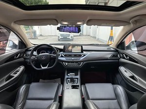 Auto Chino Económico 2021 <span class=keywords><strong>2022</strong></span> 2023 Changan RAETON CC Sedán Familiar de 5 Plazas, Automático, Volante a la Izquierda, Turbo Gasolina - Product Image 3