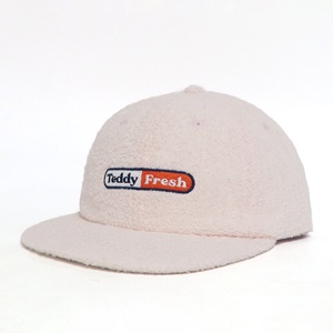 Servizio OEM/ODM, Cappello Snapback Invernale a 6 Pannelli con Visiera Piatta per Donna, Design Personalizzabile con Logo Ricamato su Tessuto in Spugna - Product Image 1