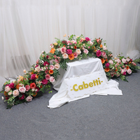 Op maat gemaakte, prachtige zijden bloemen met designer baby's adem rozen, kunstmatige bruidsbloemen rij, bruidstafel bloemdecoratie