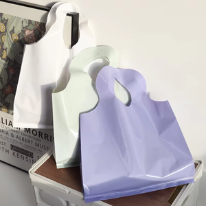 En 2025, la nueva tendencia está de moda, tienda de ropa de alta gama con boca redonda, bolsas de plástico impresas con logotipos - Product Image 3