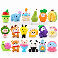 Ensemble de 18 jouets pour chiens mignons en forme d'animaux de dessin animé, mini jouets à mâcher en latex qui couinent, jouets pour animaux de compagnie assortis pour chiens de petite et moyenne taille