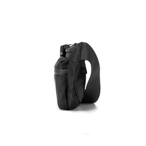 Elegante Riñonera de Nailon Negra con Estampado de Camuflaje para Hombre, con Cierre de Cremallera, Impermeable, Tres Compartimentos y Salida para Auriculares, para Viajes Diarios - Product Image 3